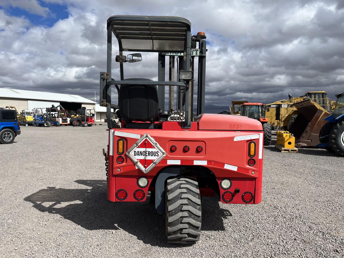 ./imagenes/INVOICE/2019/17403/MONTACARGAS MOFFETT M55 (16).JPG